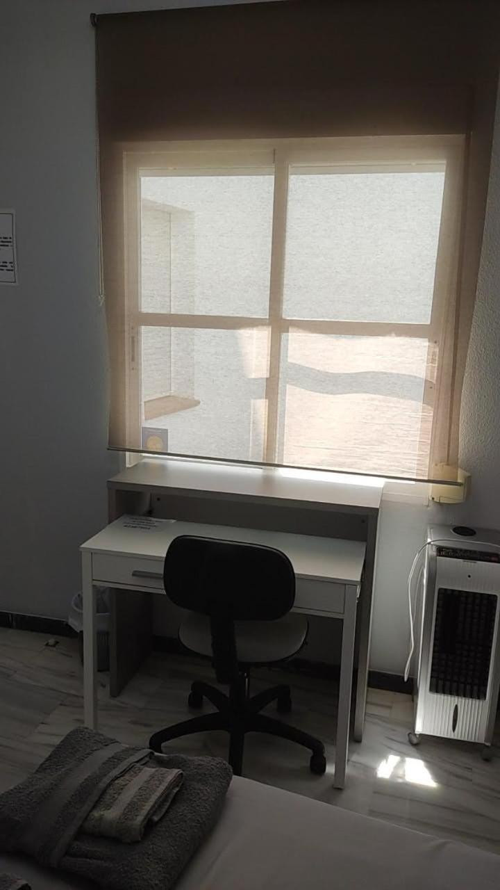 Habitacion Doble Con Bano Privado En Casa Clara قرطبة المظهر الخارجي الصورة