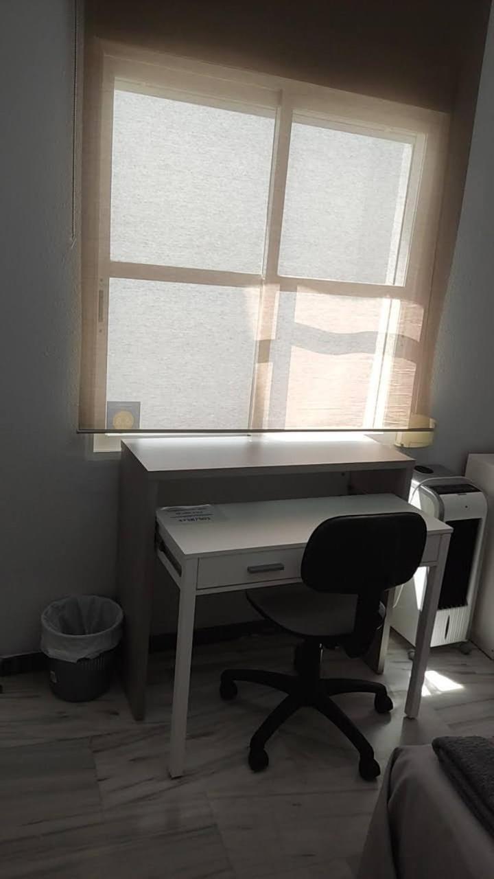 Habitacion Doble Con Bano Privado En Casa Clara قرطبة المظهر الخارجي الصورة