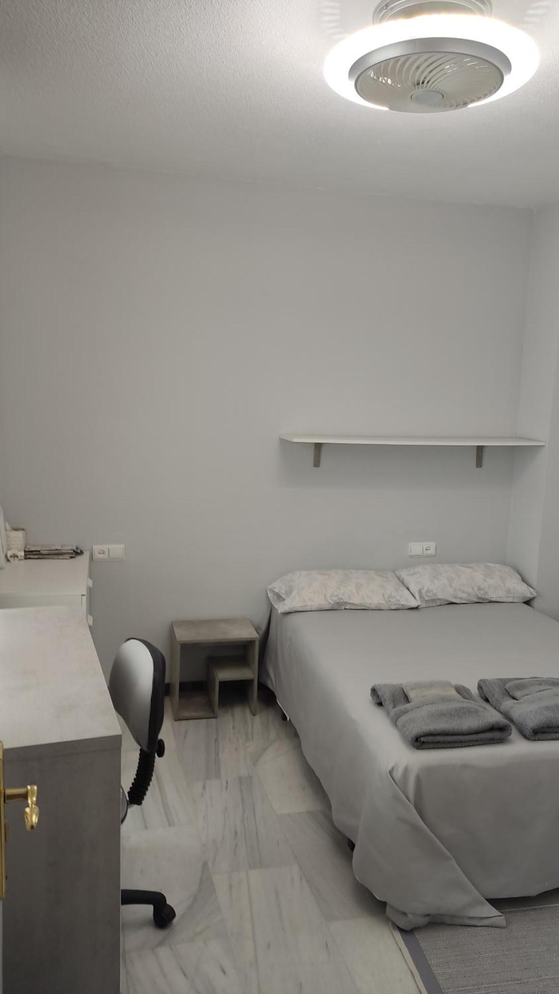 Habitacion Doble Con Bano Privado En Casa Clara قرطبة المظهر الخارجي الصورة