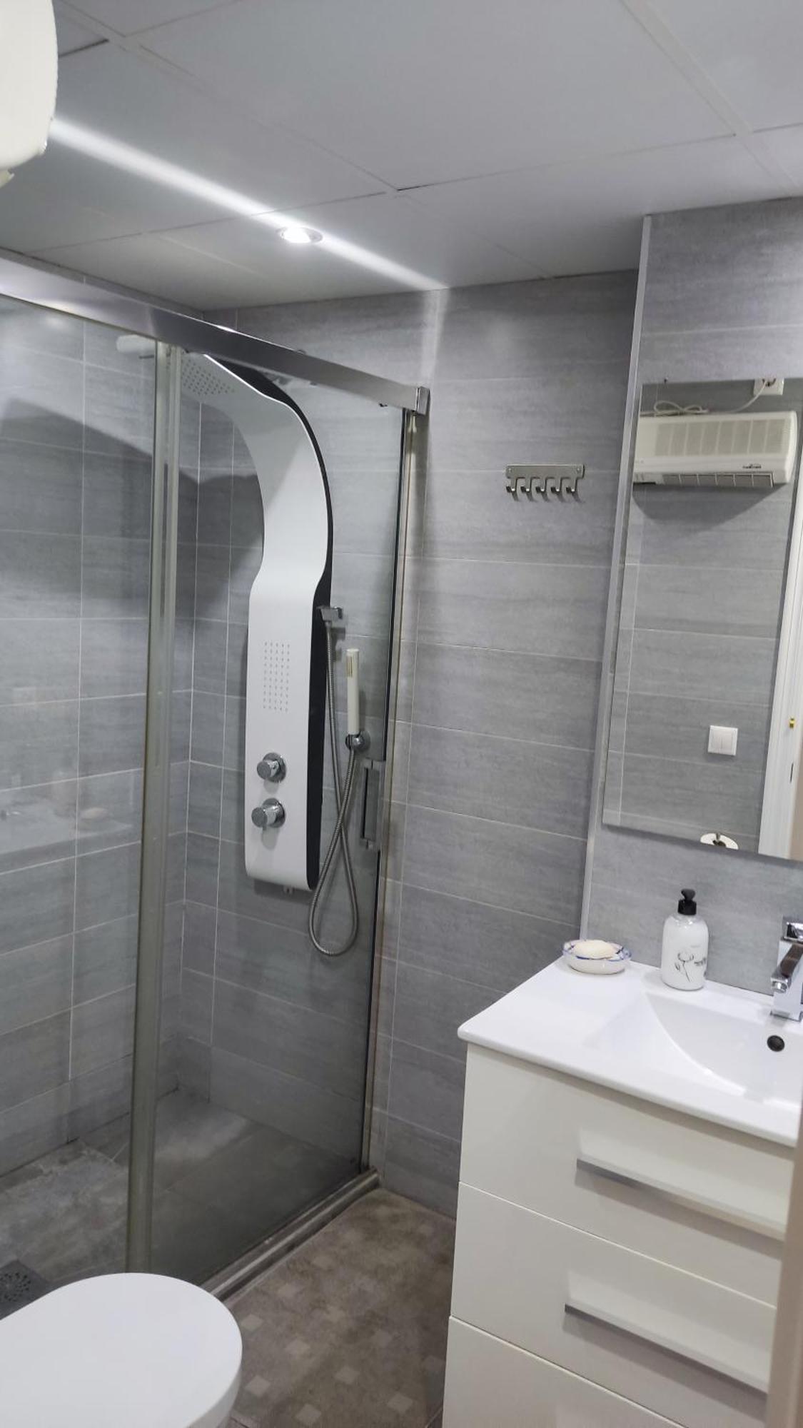 Habitacion Doble Con Bano Privado En Casa Clara قرطبة المظهر الخارجي الصورة