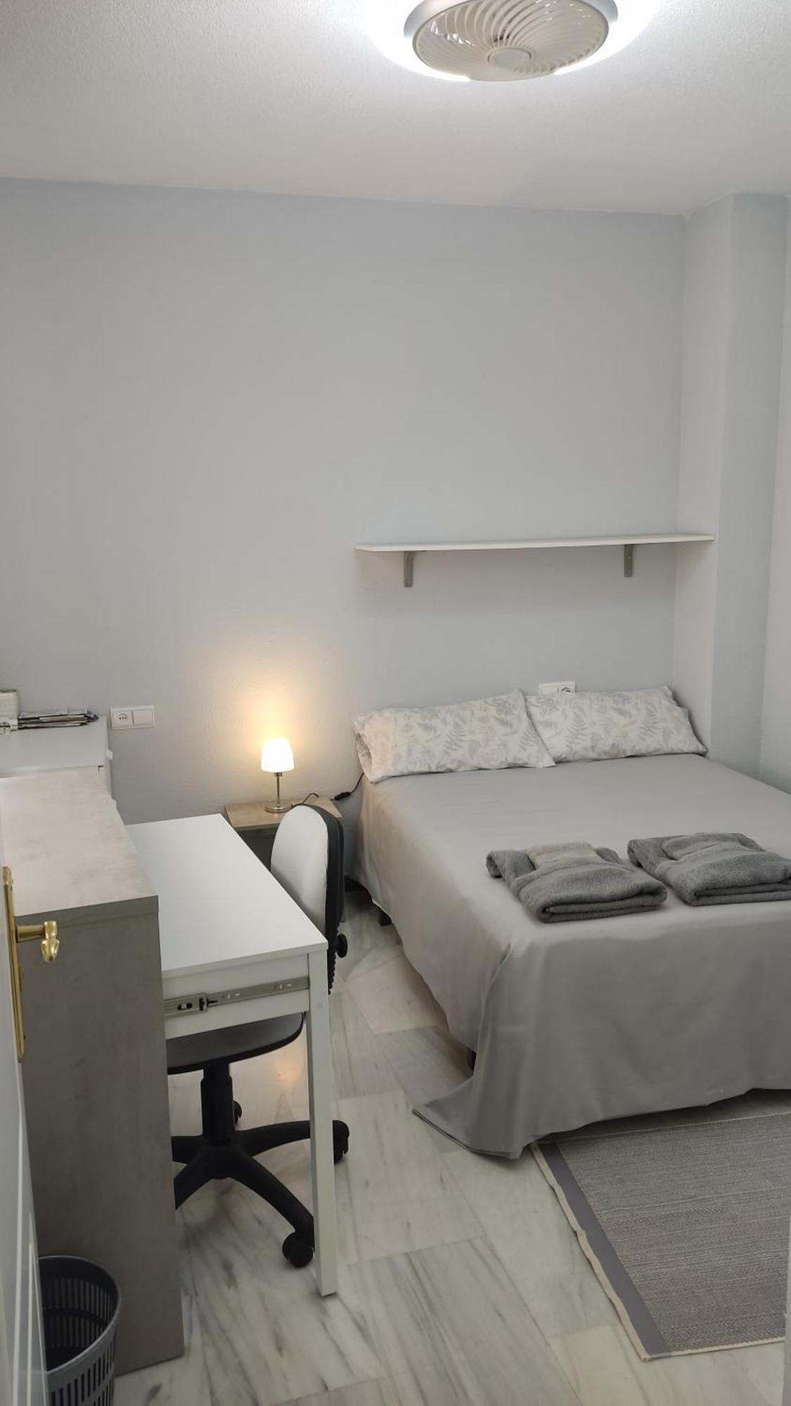Habitacion Doble Con Bano Privado En Casa Clara قرطبة المظهر الخارجي الصورة